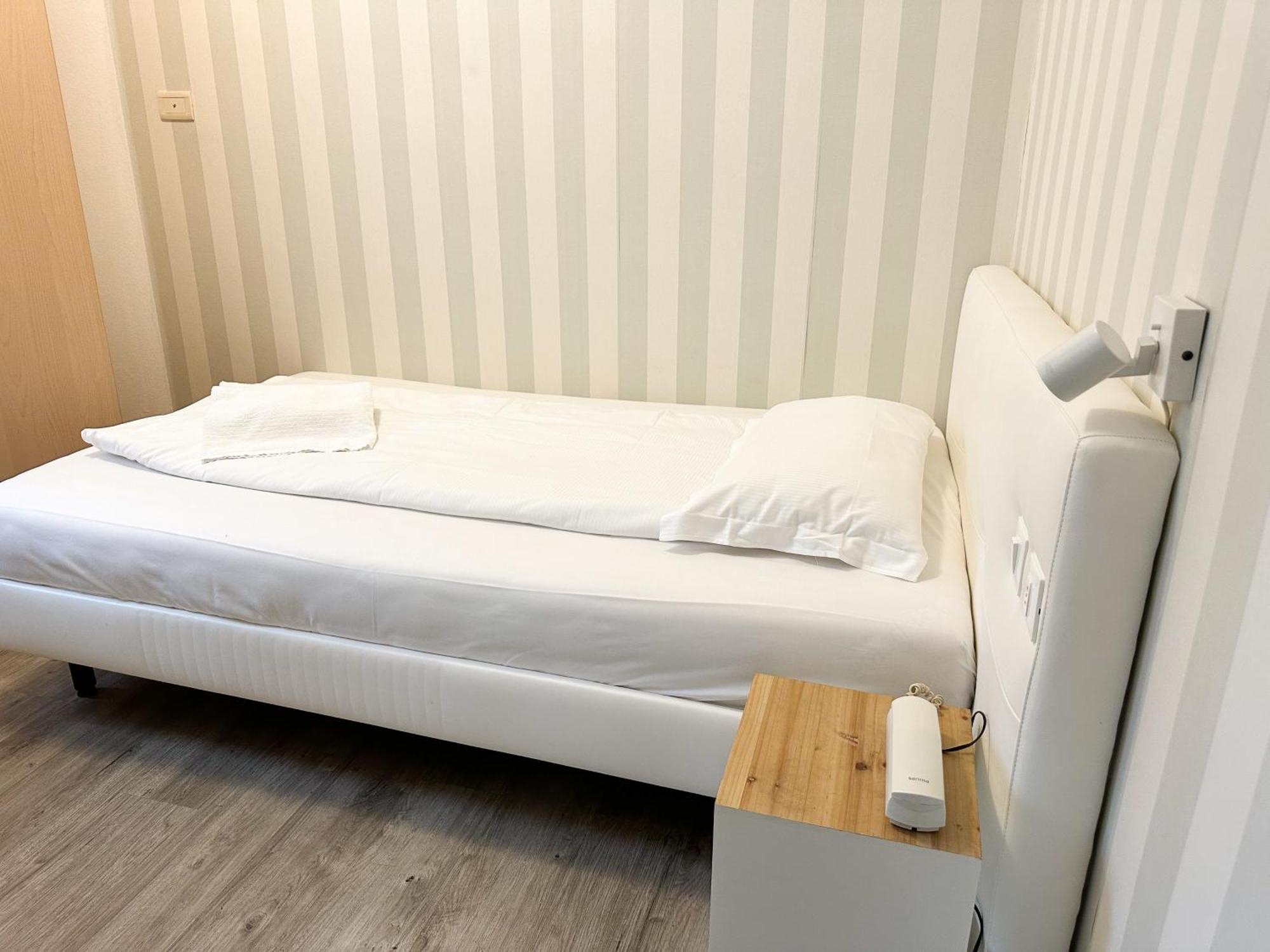 Hotel Bristol Рива дел Гарда Екстериор снимка